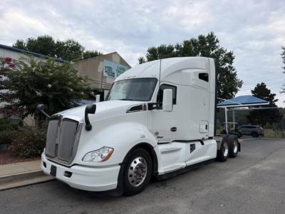 Kenworth T680 Sleeper Semi Truck - 76" Raised Roof Sleeper, Cummins, 10 Speed Manual
