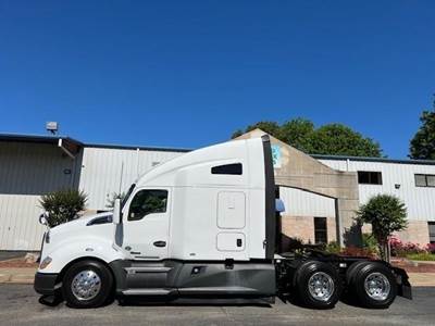 Kenworth T680 Sleeper Semi Truck - 76" Raised Roof Sleeper, Cummins, 12 Speed Endurant Amt