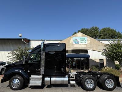 Kenworth T880 Sleeper Semi Truck - 76" Mid Roof Sleeper, Cummins 450HP, 12 Speed Endurant Automatic