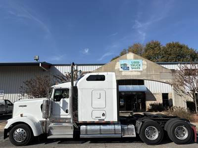 Kenworth W900L Sleeper Semi Truck - 70" Raised Roof Sleeper, Cummins 475HP, 18 Speed Manual