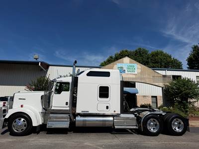 Kenworth W900L Sleeper Semi Truck - 86" Raised Roof Sleeper, Caterpillar 550HP, 18 Speed Manual
