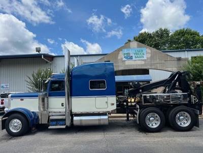 Peterbilt 379 Sleeper Semi Truck - Raised Roof Sleeper, Caterpillar 500HP, 13 Speed Manual