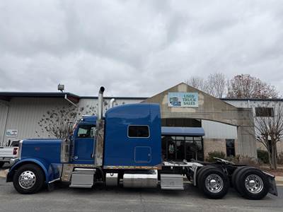 Peterbilt 389 Sleeper Semi Truck - Mid Roof Sleeper, Cummins 565HP, 18 Speed Manual