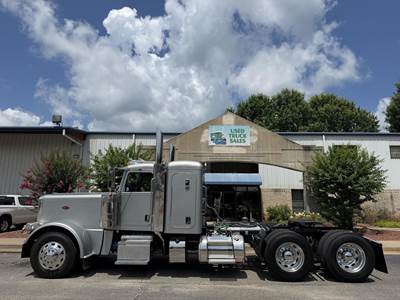 Peterbilt 389 Sleeper Semi Truck - 42" Flat Top Sleeper, Cummins 565HP, 18 Speed Manual