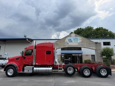 Peterbilt 567 Tri Axle Sleeper Semi Truck - 80" Mid Roof Sleeper, Cummins 550HP, 18 Speed Manual