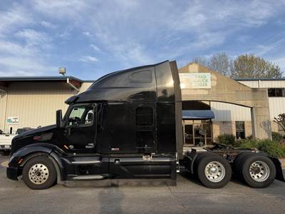 Peterbilt 579 Sleeper Semi Truck - 70" Raised Roof Sleeper, Cummins 450HP, 12 Speed Endurant Amt