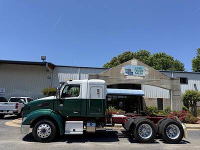 Peterbilt 579 Sleeper Semi Truck - 44" Flat Top Sleeper, Paccar 455HP, 12 Speed Amt