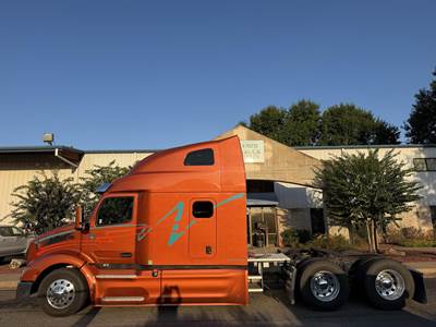 Peterbilt 579 Sleeper Semi Truck - 80" Raised Roof Sleeper, 455HP, 13 Speed Manual