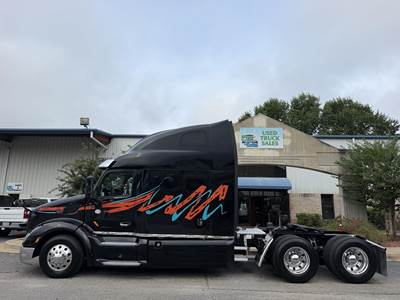 Peterbilt 579 Sleeper Semi Truck - 80" Raised Roof Sleeper, Paccar 510HP, 12 Speed Amt