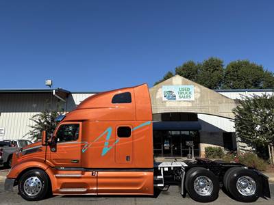 Peterbilt 579 Sleeper Semi Truck - 80" Raised Roof Sleeper, 455HP, 13 Speed Manual