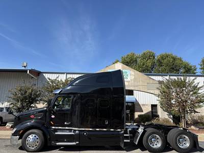 Peterbilt 579 Sleeper Semi Truck - 80" Raised Roof Sleeper, Paccar 510HP, 12 Speed Amt