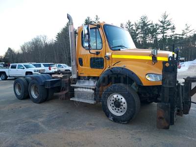 2011 Freightliner M2 112 Day Cab Truck