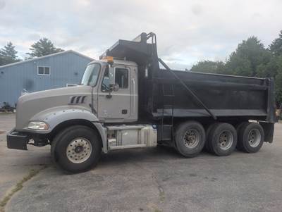 2016 Mack GU813 8x4 Tri-Axle Dump Truck