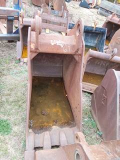 CF 30" Excavator Bucket