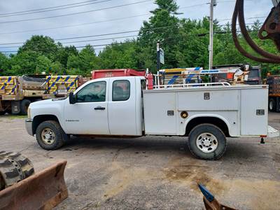 2009 Chevrolet Silverado 2500 Service Utility Truck