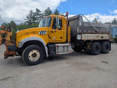 2013 Mack Granite GU713 Plow/Dump Truck