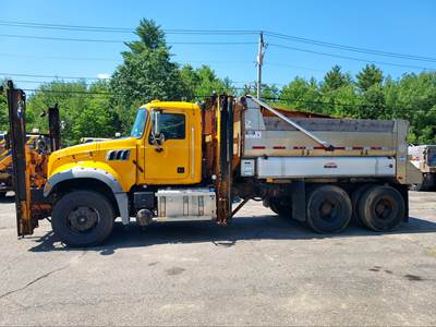 2013 Mack GU713 Plow/Dump Truck