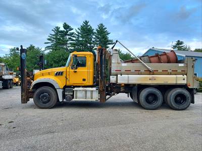 2013 Mack GU713 Plow/Dump Truck