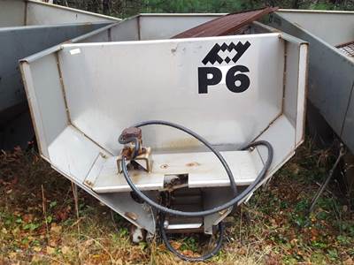 Warren 2 Yd Salt Spreader