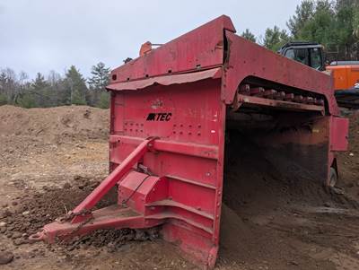2005 Extec 4400 Screening Plant