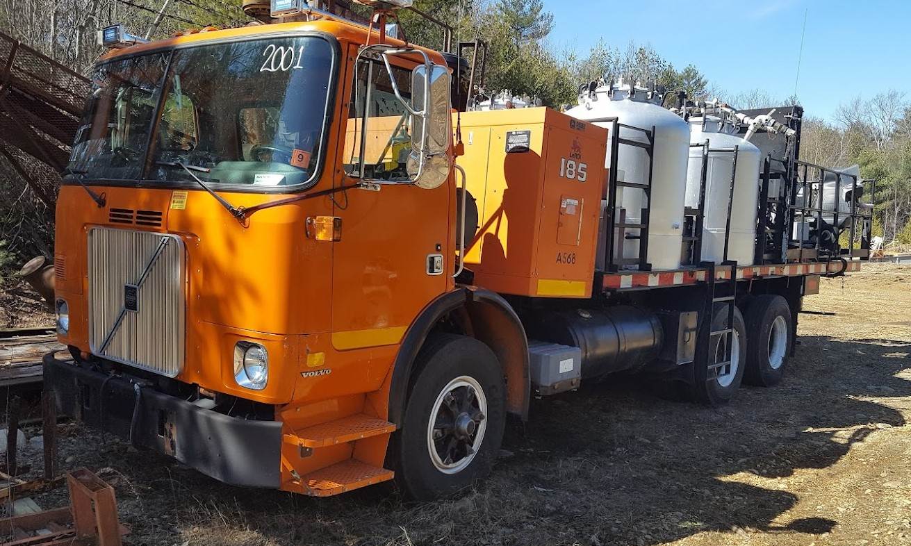 2001 Volvo Striping Truck For Sale Lebanon, ME 2472