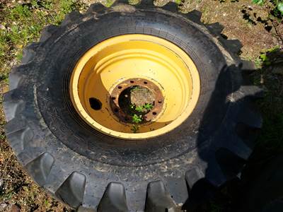 New Tire/Used Cat 130G Rim 14.00X24 motor grader tire