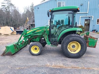 2010 John Deere 4720 Tractor Loader