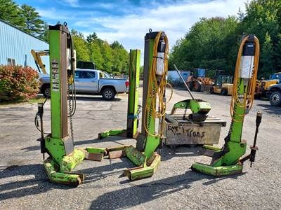 (4) 2001 Ari Hetra 15,000 lb. Portable Truck Column Lifts
