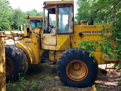 1986 John Deere 544D Wheel Loader (Parts Only Machine) Being Dismantled (Parts Available)
