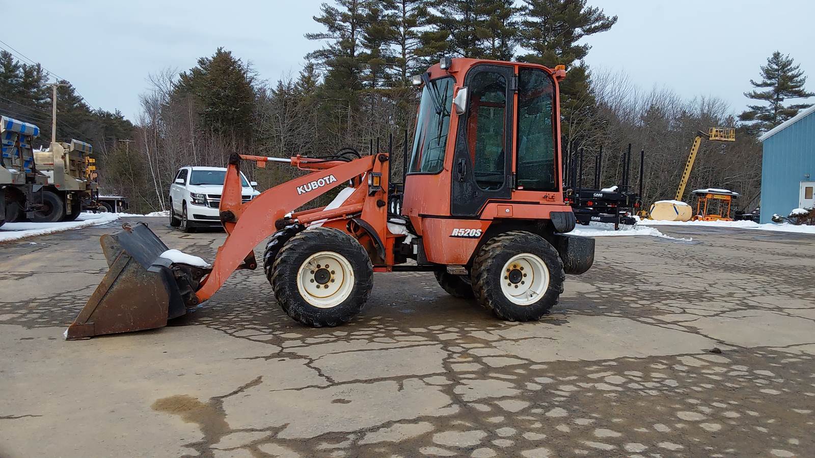 2004 Kubota R520S Wheel Loader Bucket For Sale, 3,546 Hours Lebanon