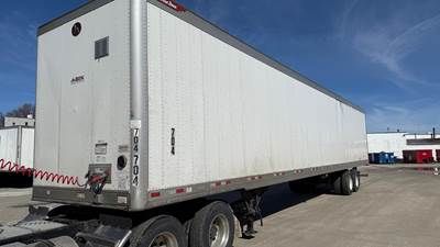 Great Dane Champion 53 ft Dry Van Trailer - Roll up Door, Air Ride, Sliding Axle