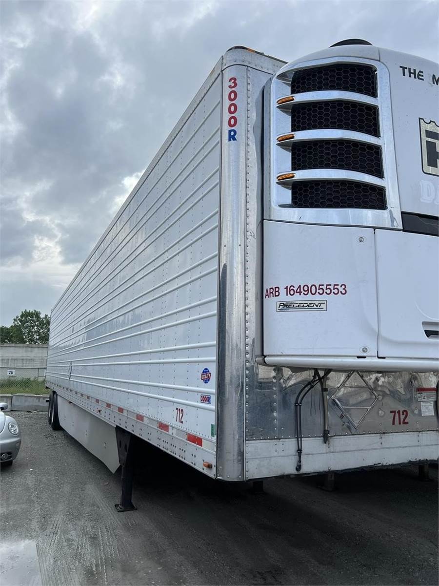 2015 UTILITY 3000R 53 ft Reefer Trailer Sliding Axle, Swing Door