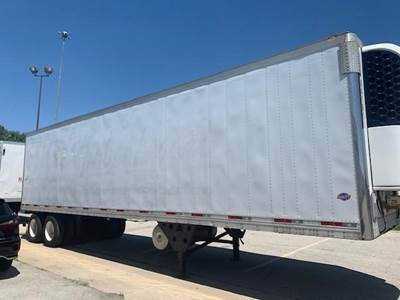 UTILITY 3000R 38 ft Reefer Trailer - Sliding Axle, Roll up Door, Thermo King, Multi-Temp