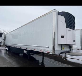 UTILITY 3000R 53 ft Reefer Trailer - Sliding Axle, Swing Door, Carrier