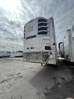 UTILITY 3000R 53 ft Reefer Trailer - Sliding Axle, Swing Door, Thermo King