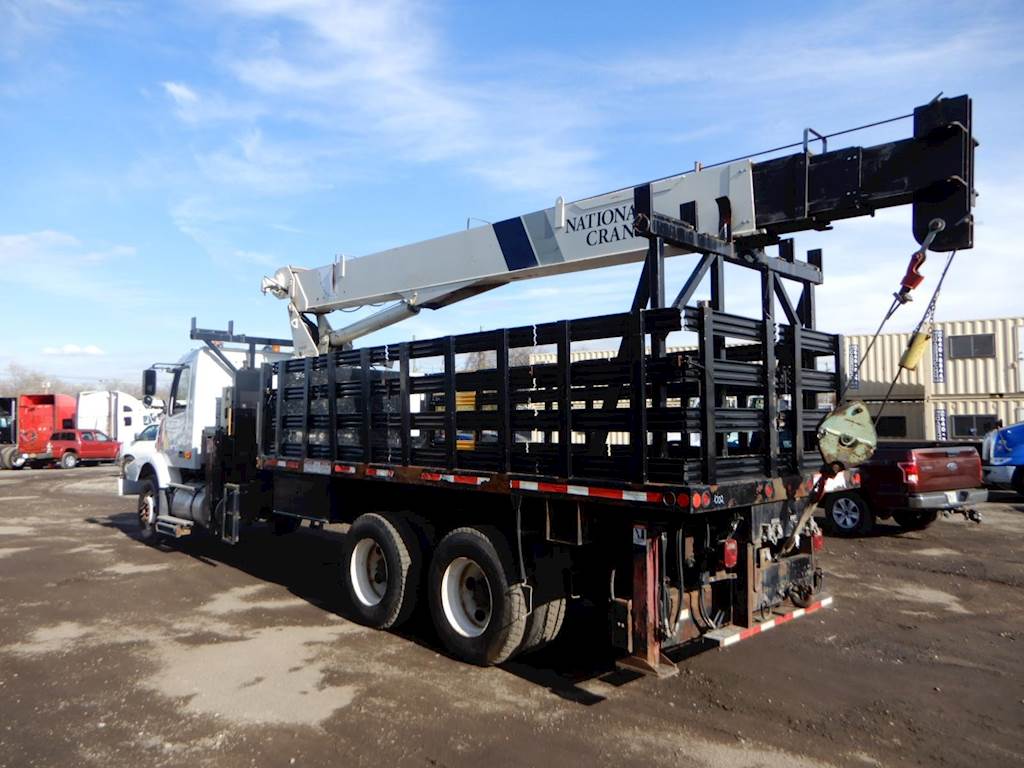2007 Volvo VHD144F300 20Ton Crane Truck National 680H Crane For Sale