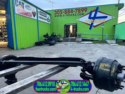 2013 Eaton 20.000LBS Front Axle Assembly