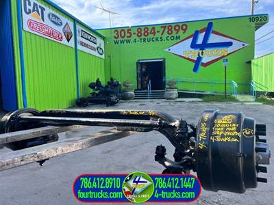 2011 Eaton 20.000LBS Front Axle Assembly