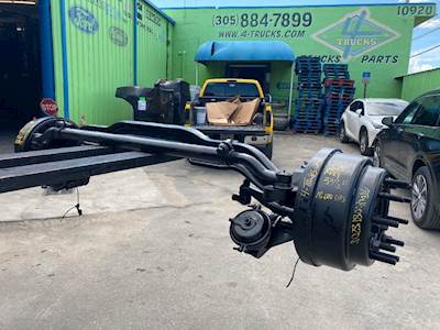 2013 Mack Front Axle Assembly 18,000 LBS