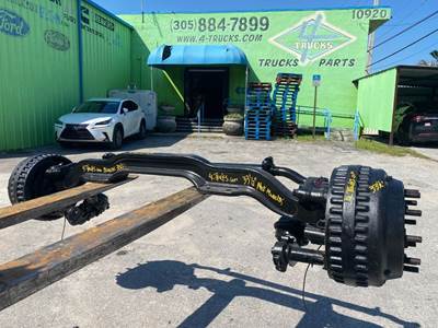2012 Mack 18.000LBS Front Axle Assembly
