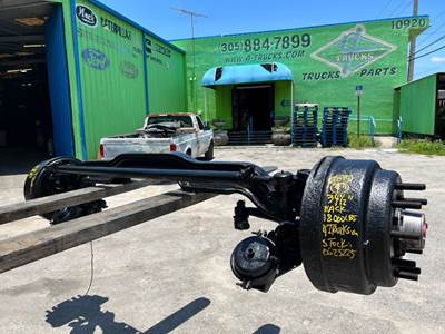 2014 Mack 18.000LBS Front Axle Assembly