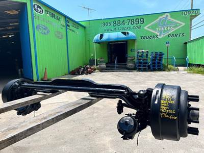 2013 Mack 18.000LBS Front Axle Assembly