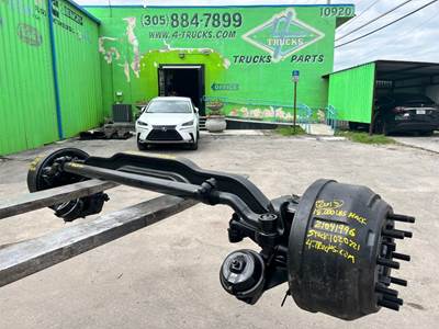 2013 Mack 18.000LBS Front Axle Assembly