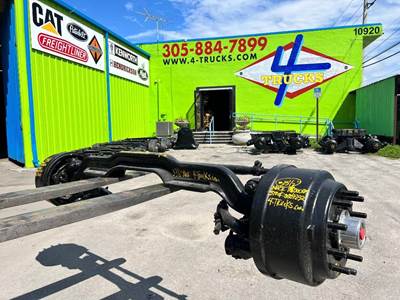 2011 Mack 18.000LBS Front Axle Assembly