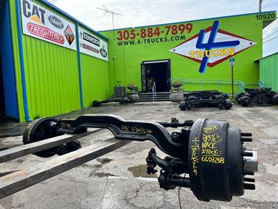 2009 Mack 3QHF545 P2 Front Axle Assembly