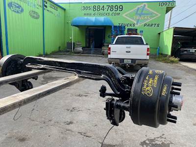 2014 Spicer Front Axle Assembly