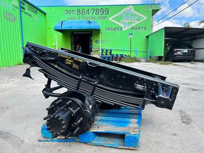 2012 Spicer 19060S Front Axle Assembly