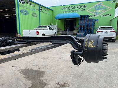 2011 Spicer Front Axle Assembly