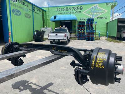 2013 Spicer Front Axle Assembly