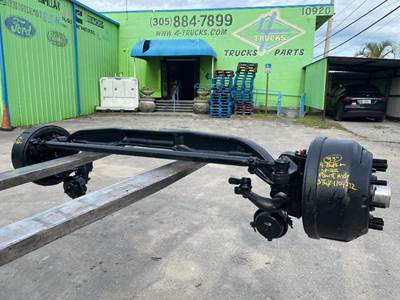 2012 Spicer 20.000LBS Front Axle Assembly